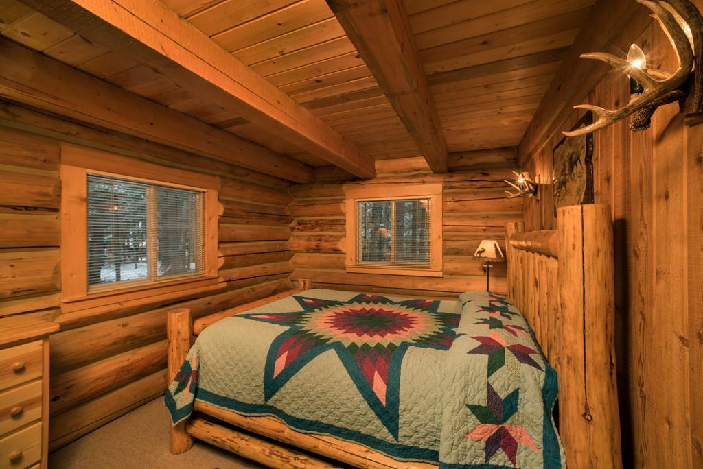 Western Pleasure Guest Ranch 桑德波因特 外观 照片