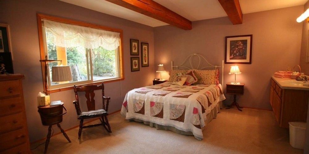 Western Pleasure Guest Ranch 桑德波因特 外观 照片