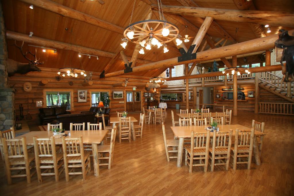 Western Pleasure Guest Ranch 桑德波因特 外观 照片