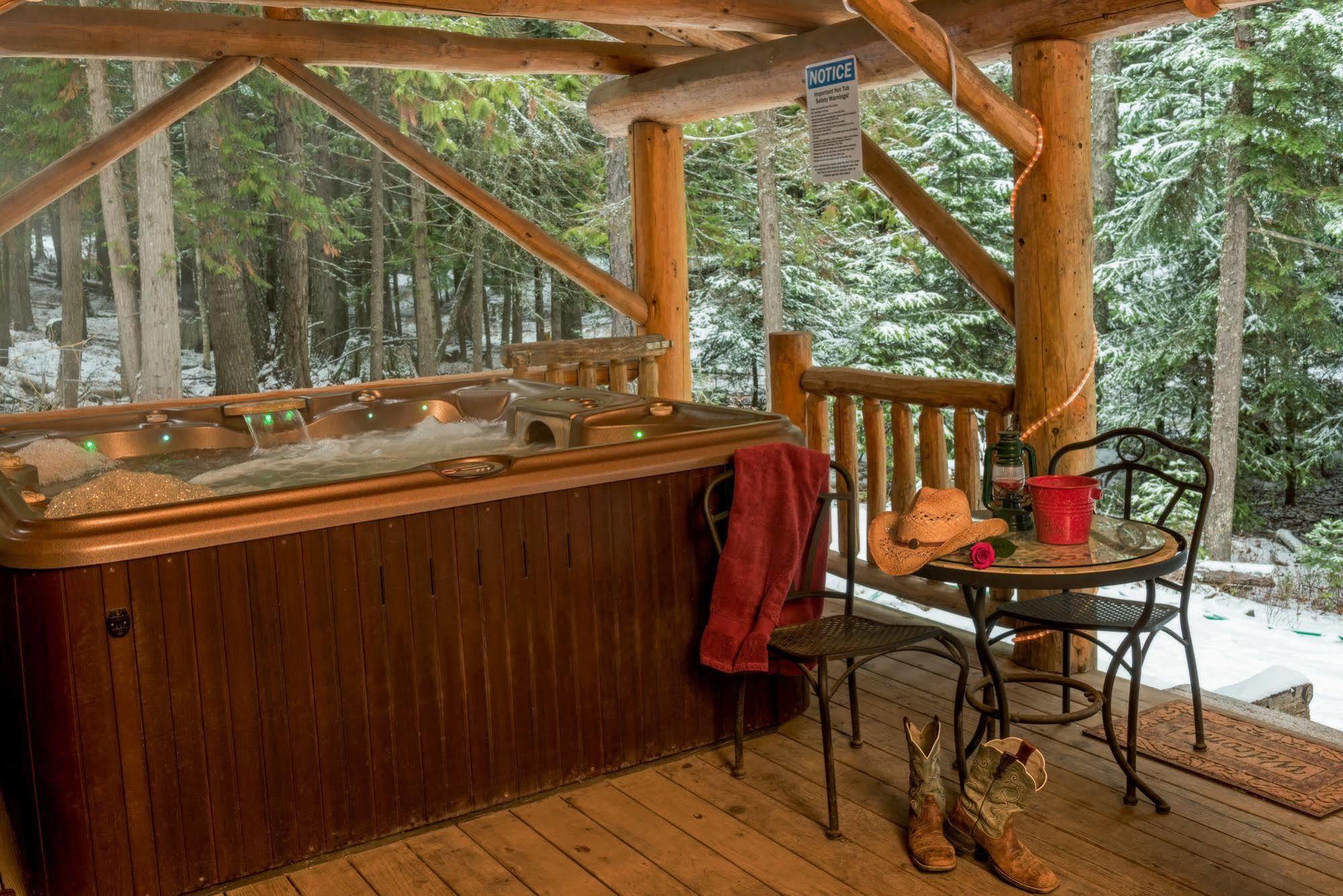 Western Pleasure Guest Ranch 桑德波因特 外观 照片