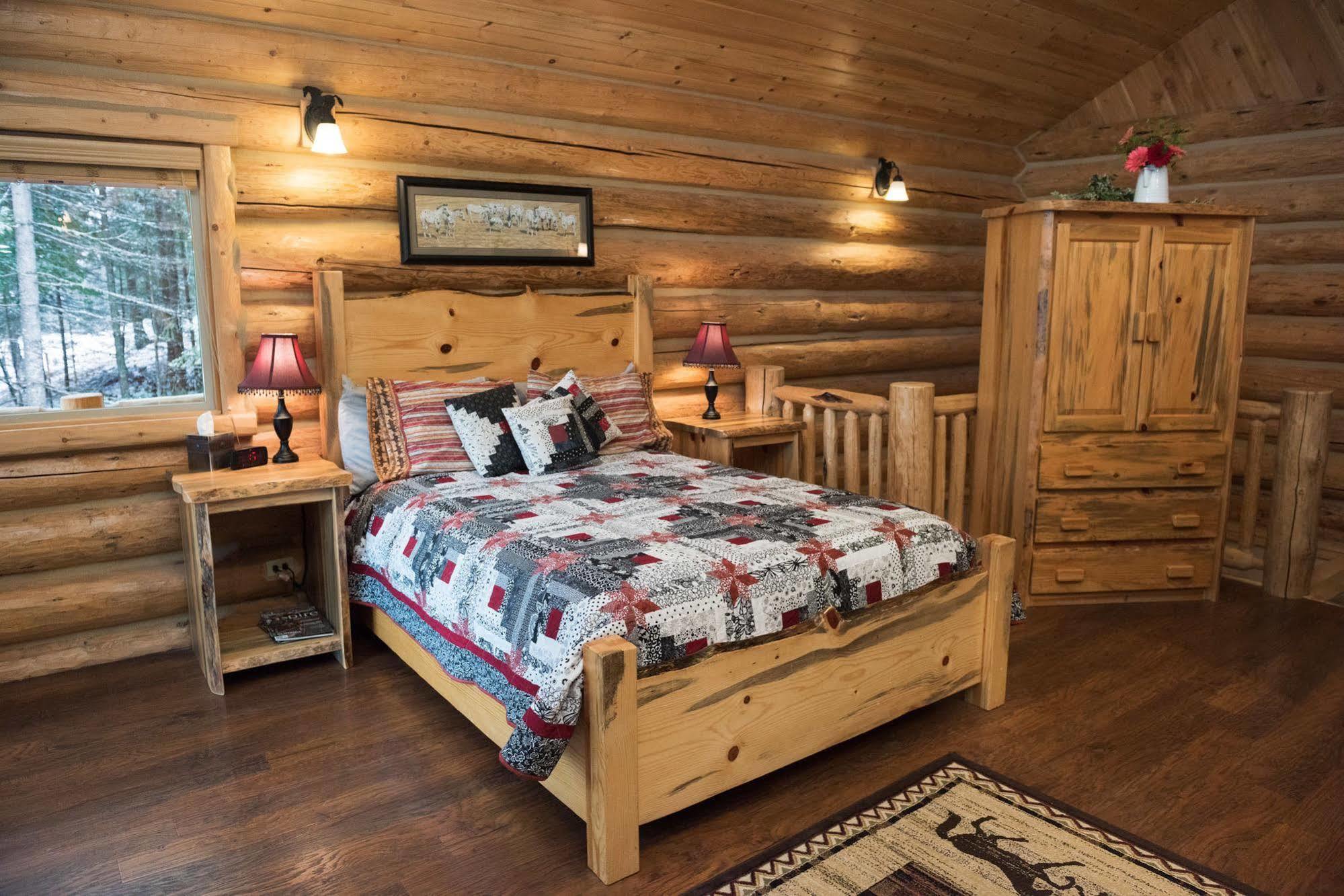 Western Pleasure Guest Ranch 桑德波因特 外观 照片