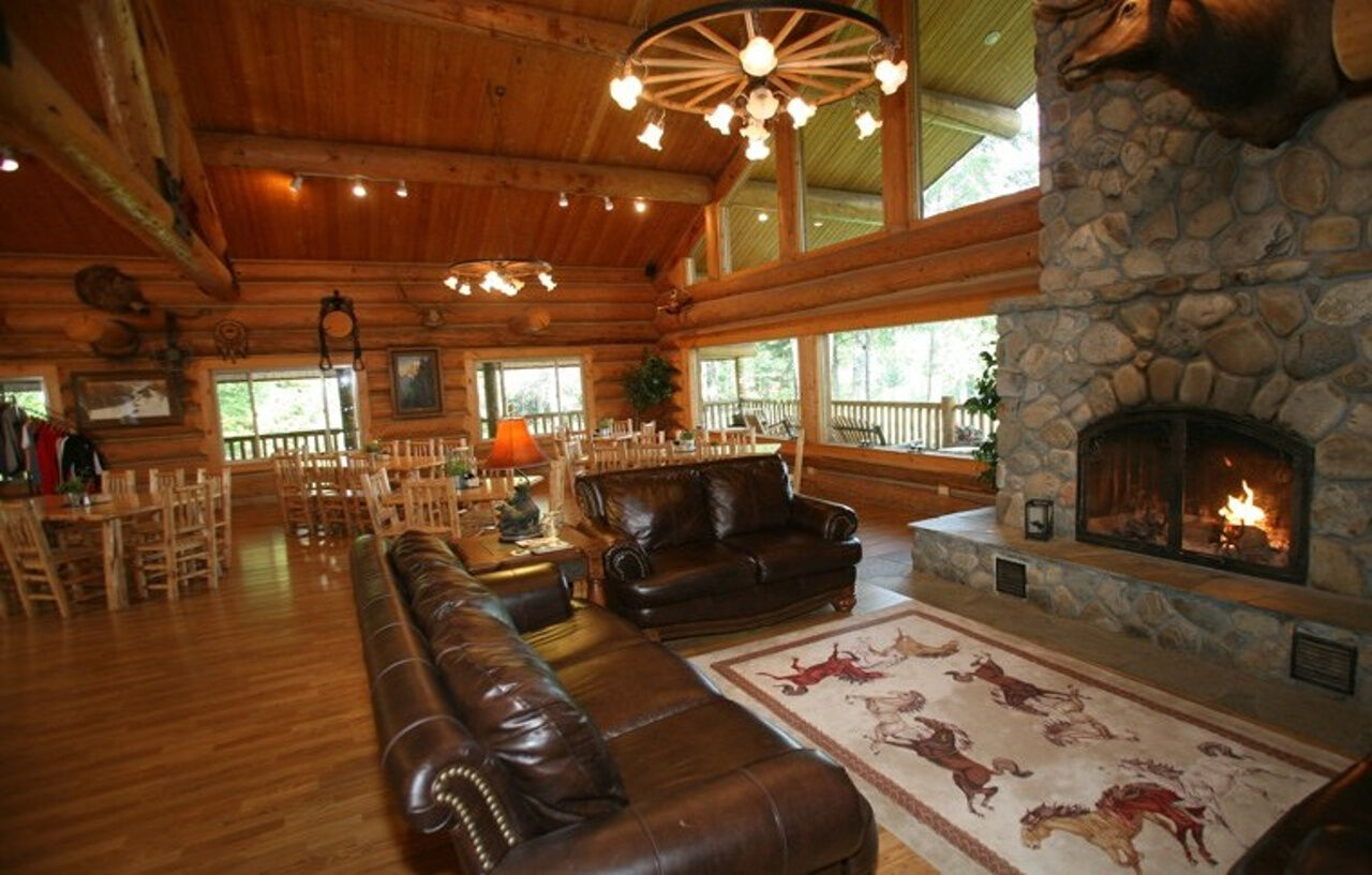 Western Pleasure Guest Ranch 桑德波因特 外观 照片